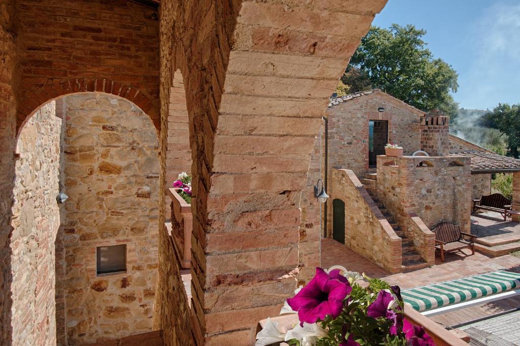 Podere La Ciabatta Casole dʼElsa Eksteriør billede